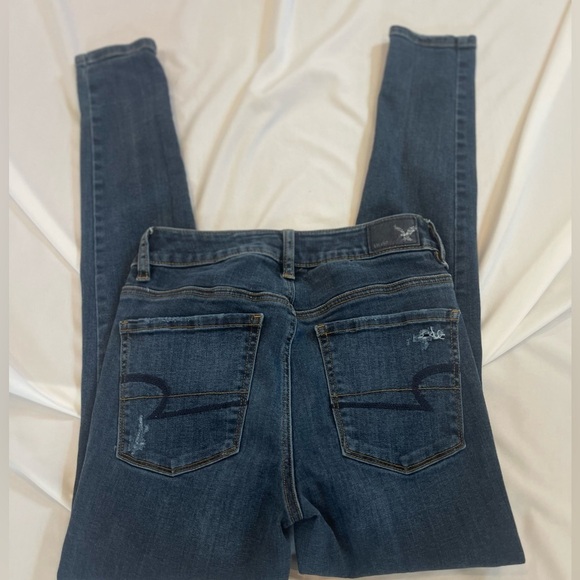 American Eagle Outfitter Super Stretch Distressed/Ripped Jeans Size 4 - Picture 15 of 15
